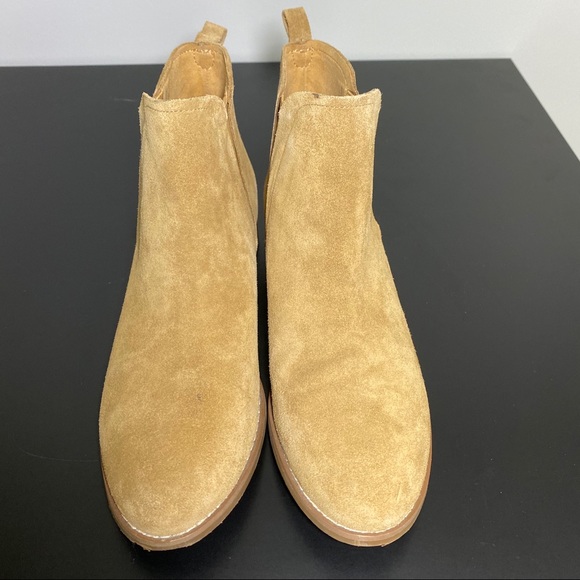 Urban Outfitters Suede Chelsea Boots - Picture 8 of 8